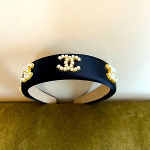 CHANEL headband